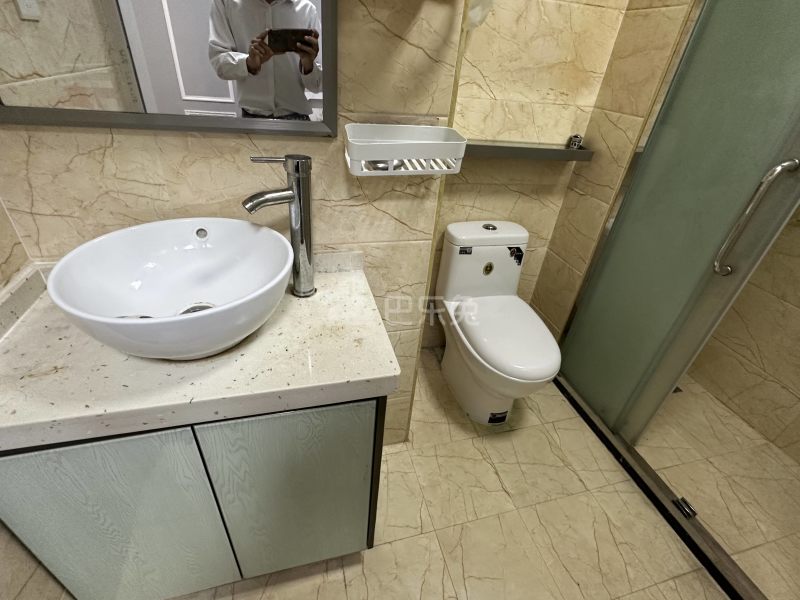 五羊新城广场13908533周边环境图1