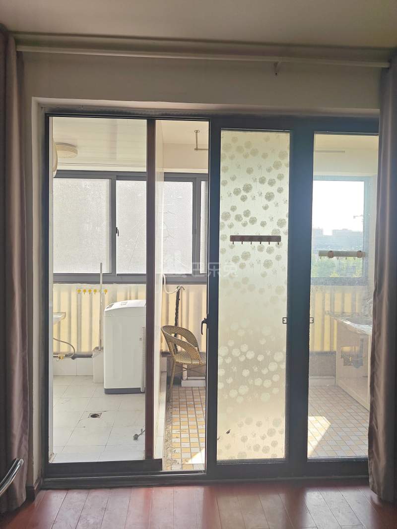 水汀人家13913095卧室窗户图11