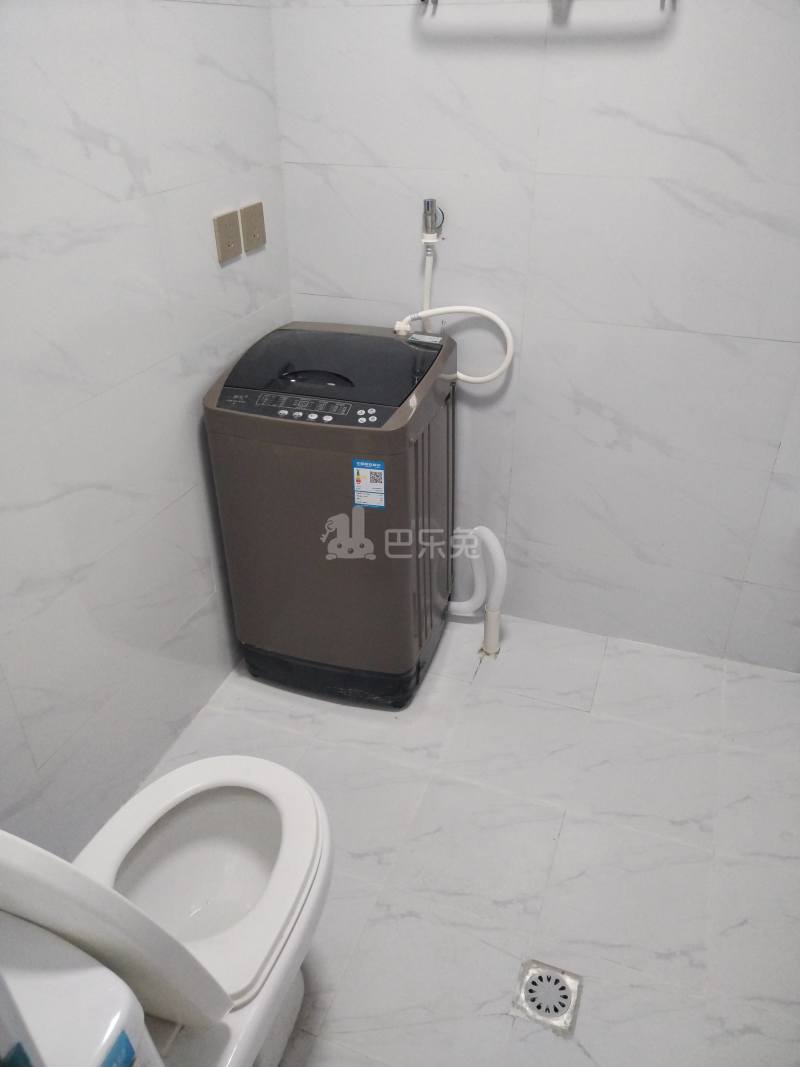 越华社区南区（汇旺路81弄）13915452卫生间图5