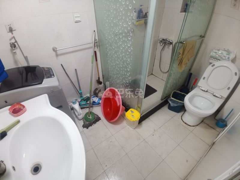 罗城小区13933578卫生间图2