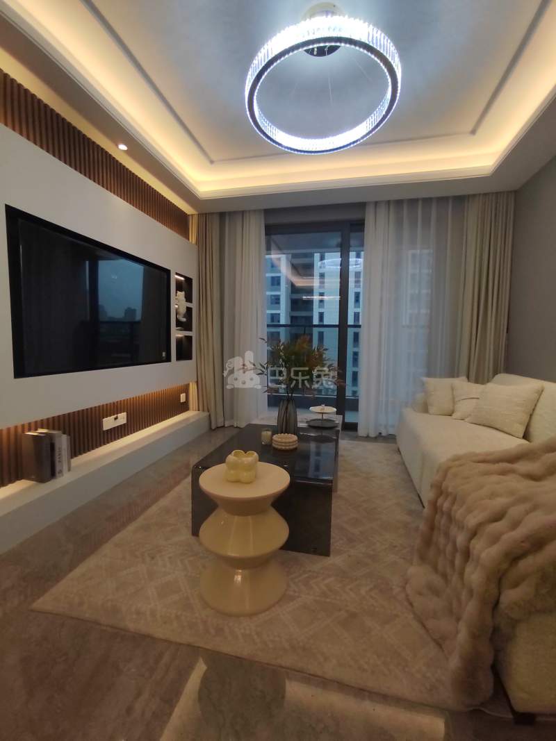 顺发·美颂城13935144客厅图5