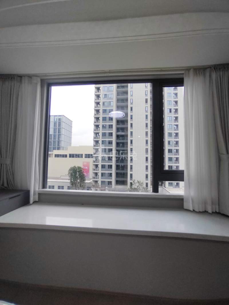 顺发·美颂城13935144卧室窗户图9