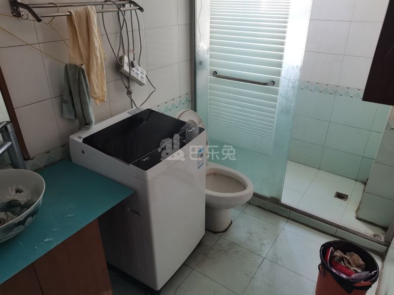 华泾四村13866666卫生间图25