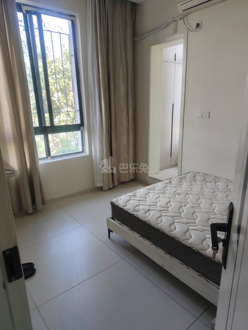 西郊家园（青浦）13949714卧室图2