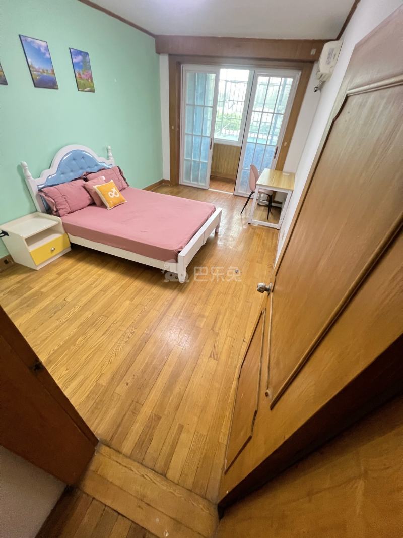 新中新村（水电路583弄）13977839卧室图0