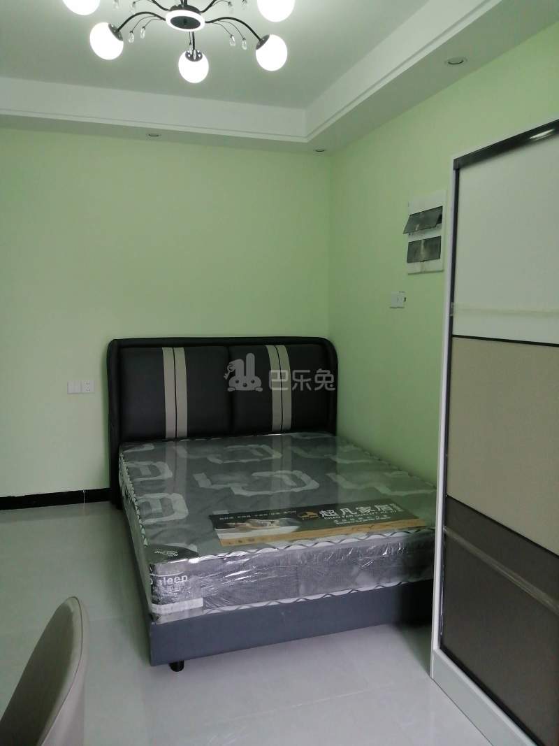 运初尚府13987900卧室图1