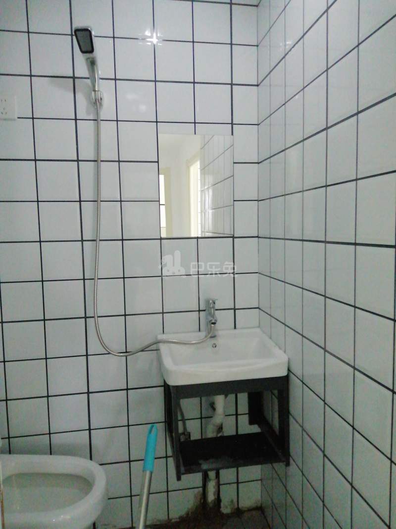 运初尚府13987900卫生间图5