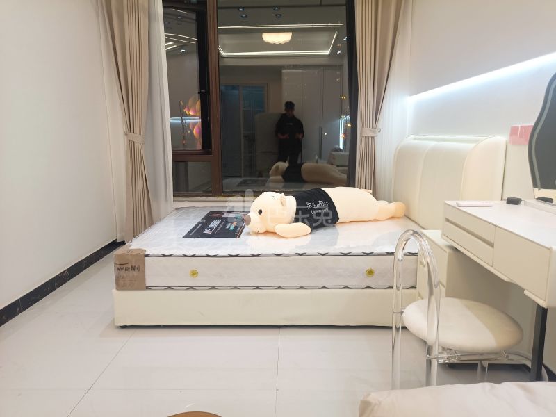 金地天逸3期14011918卧室图3