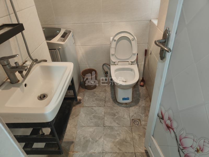 高行绿洲六期14017304卫生间图7