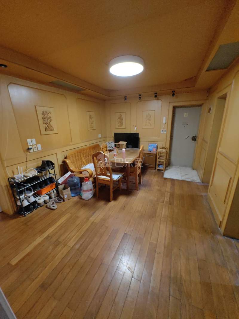 东航龙华苑14019530客厅图6