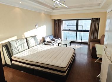 杰立大厦 1室1厅1卫