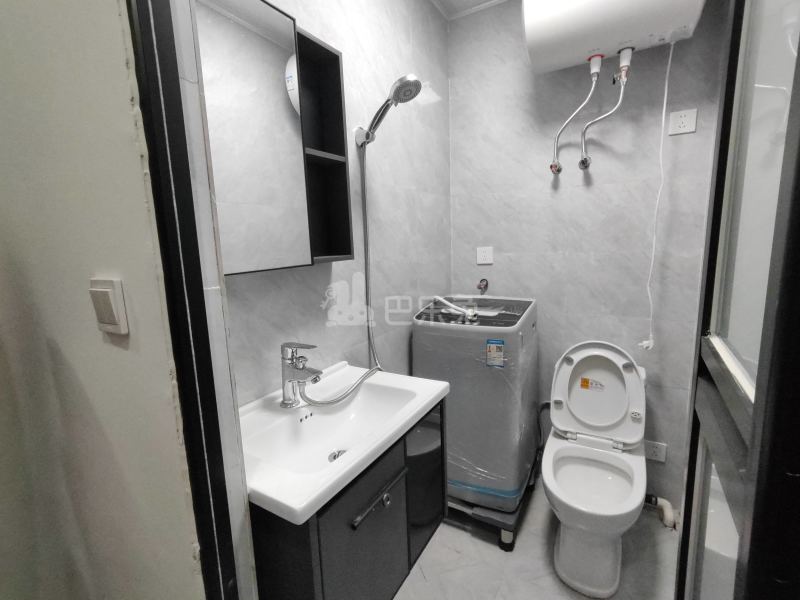 和平桥名苑西区14035507卫生间图5