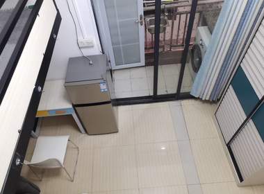 黄边村（白云区） 1室1厅1卫