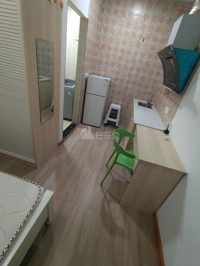 富源公寓（长青路店）14044944卧室图2