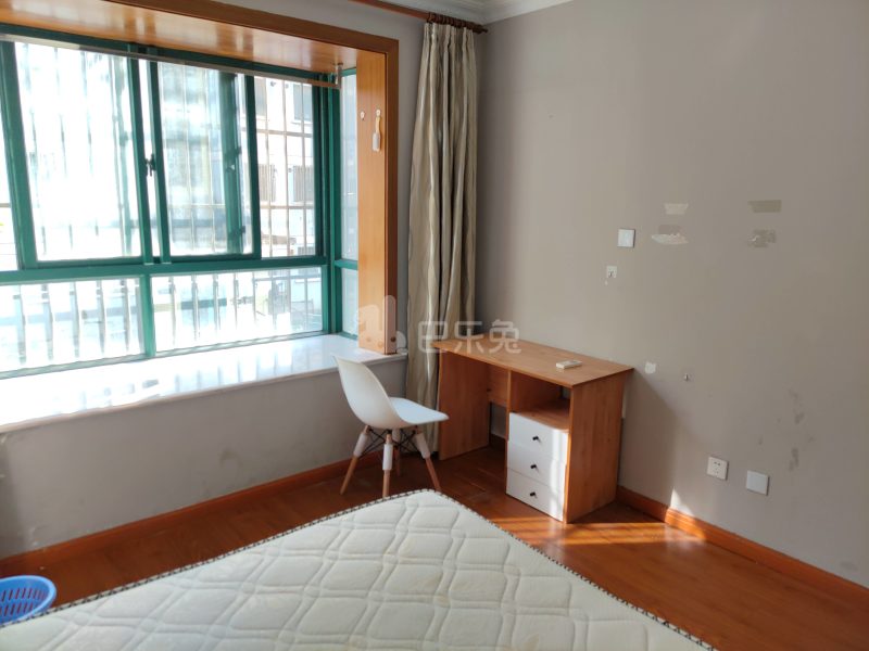 通协小区1404339卧室图1