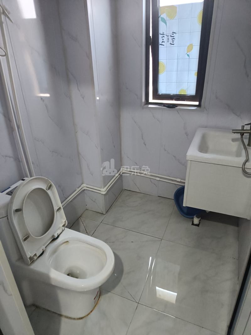 香逸铂悦14055775卫生间图6