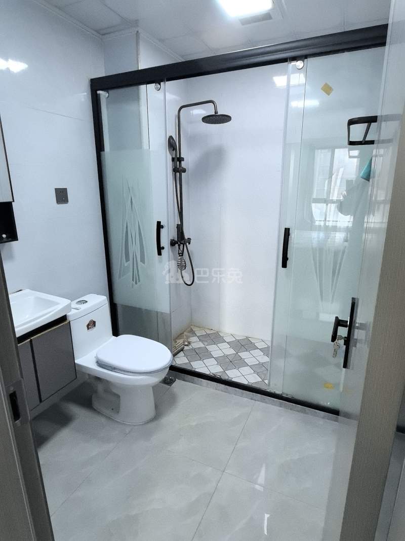 艺泰安邦花园14063194卫生间图5