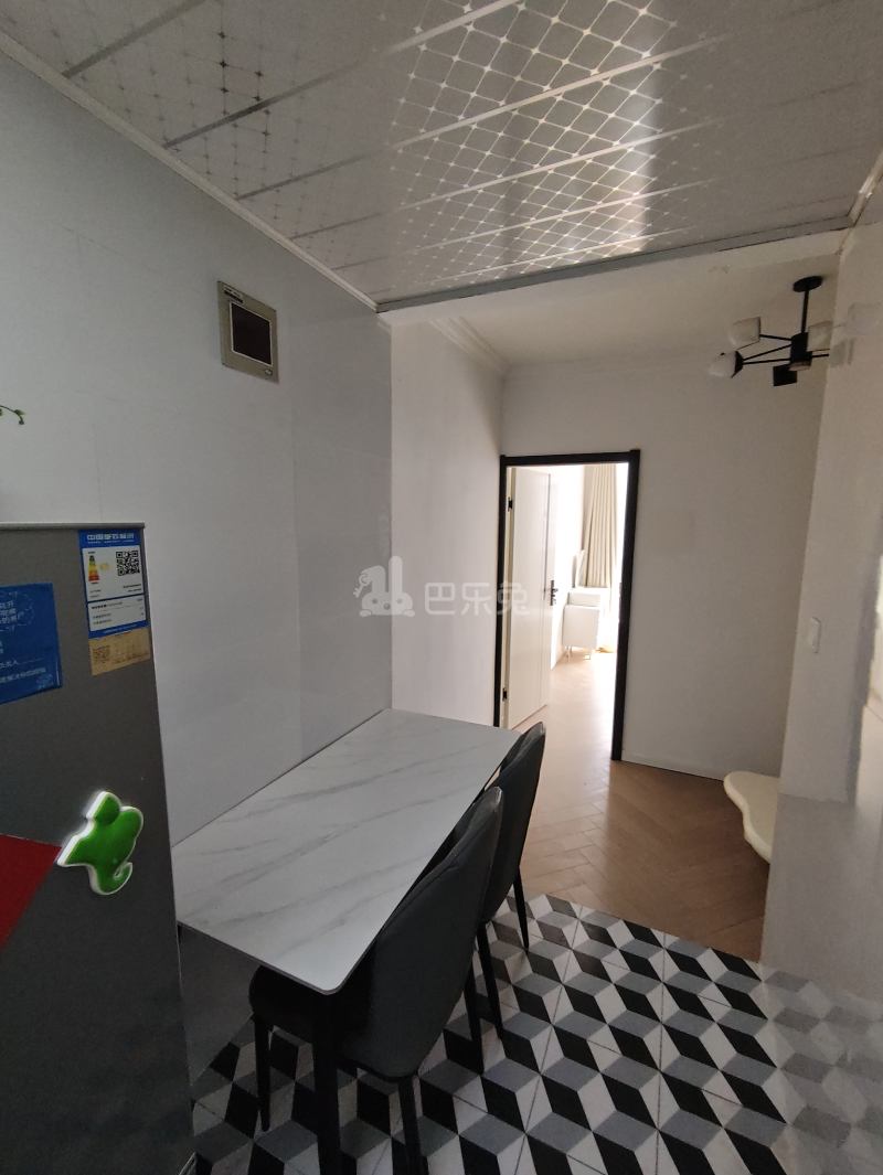 莘庄镇西街317弄14063405客厅图4