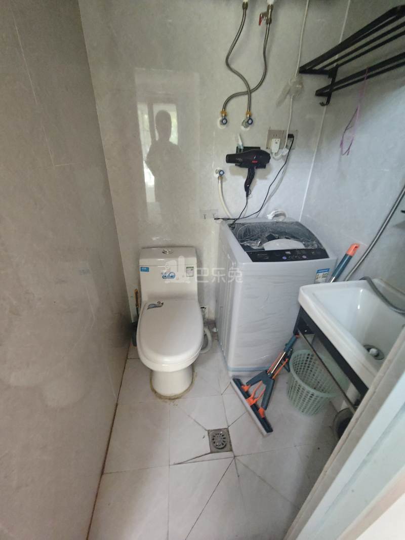 集善新村14069670卫生间图7