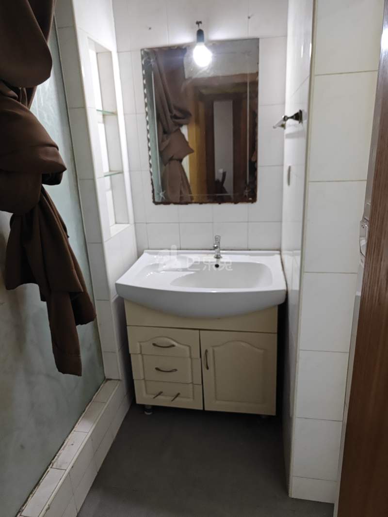 莲花新村14073525卫生间图6