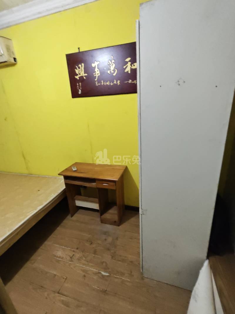 莲花新村14073526卧室图2