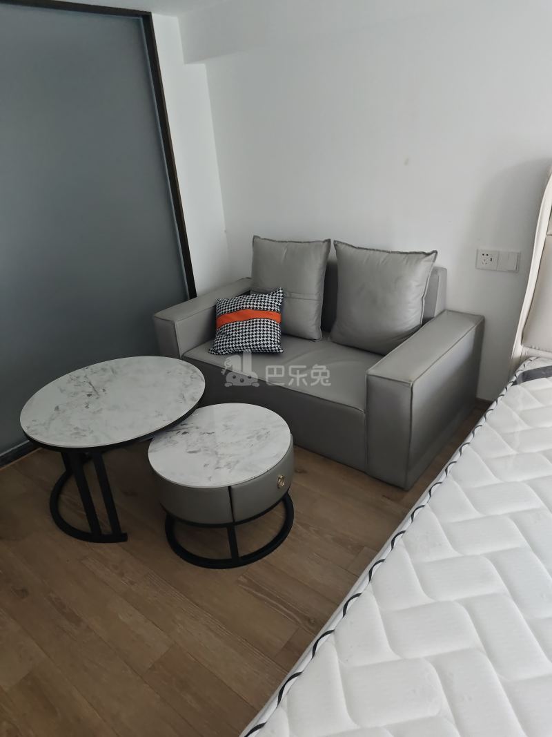 德信空港城14082700卧室图3