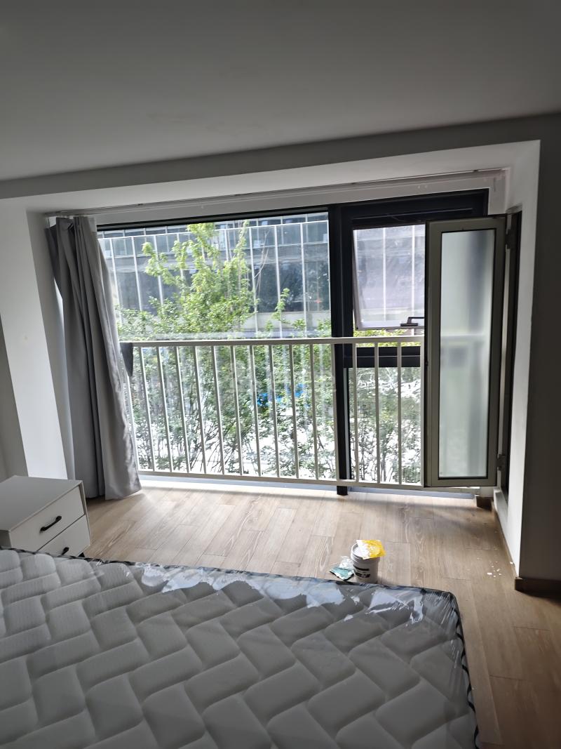 德信空港城14082700卧室图2