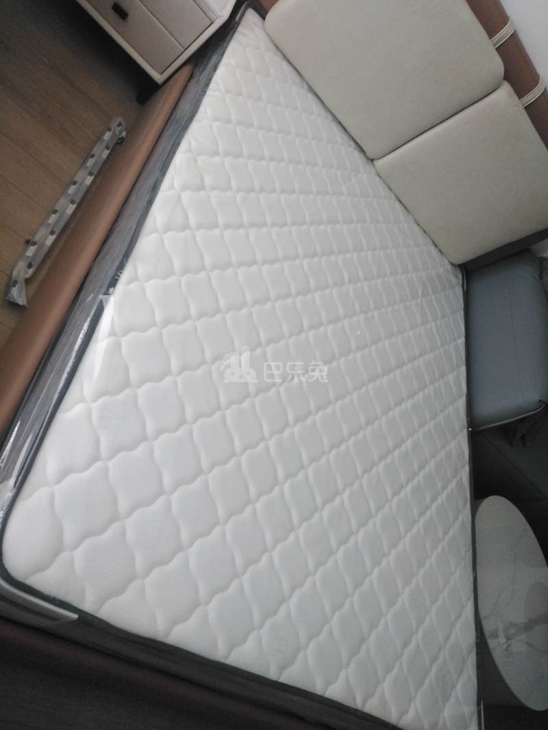 德信空港城14082701卧室图3