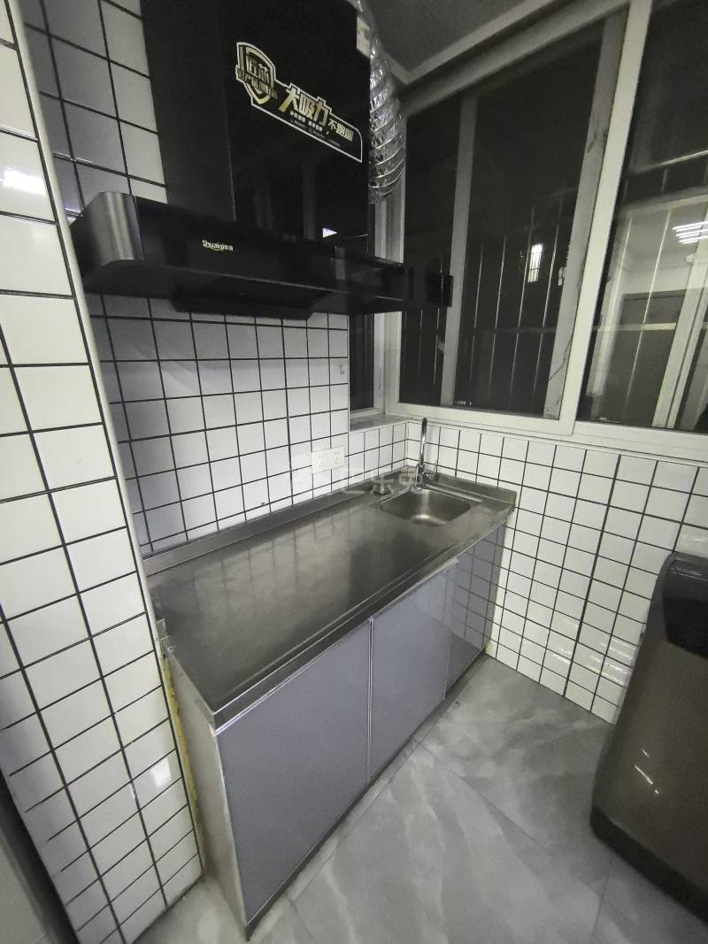 嘉定阳光苑3区14174262厨房图4