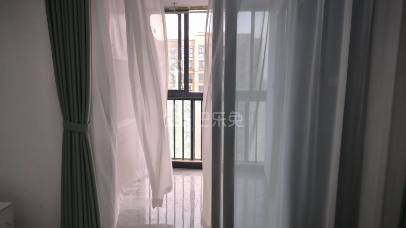 钱塘梧桐蓝山14181757卧室窗户图6