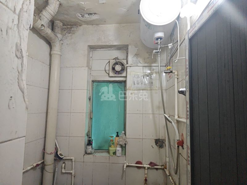 月亮湾花园1419376卫生间图5