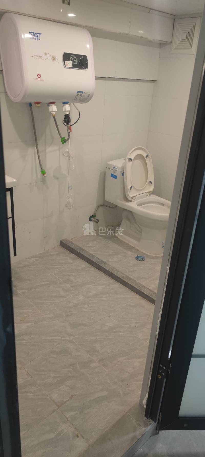 云屏路1520弄14210971卫生间图5