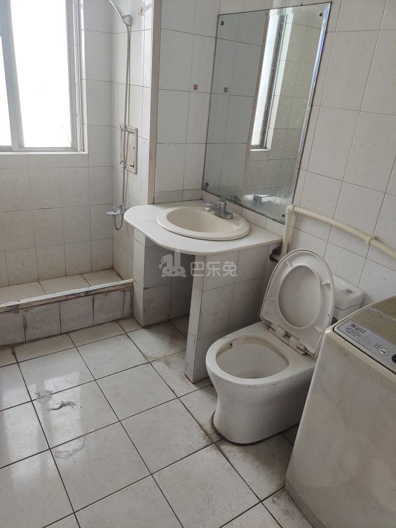 广隆公寓14218767卫生间图6