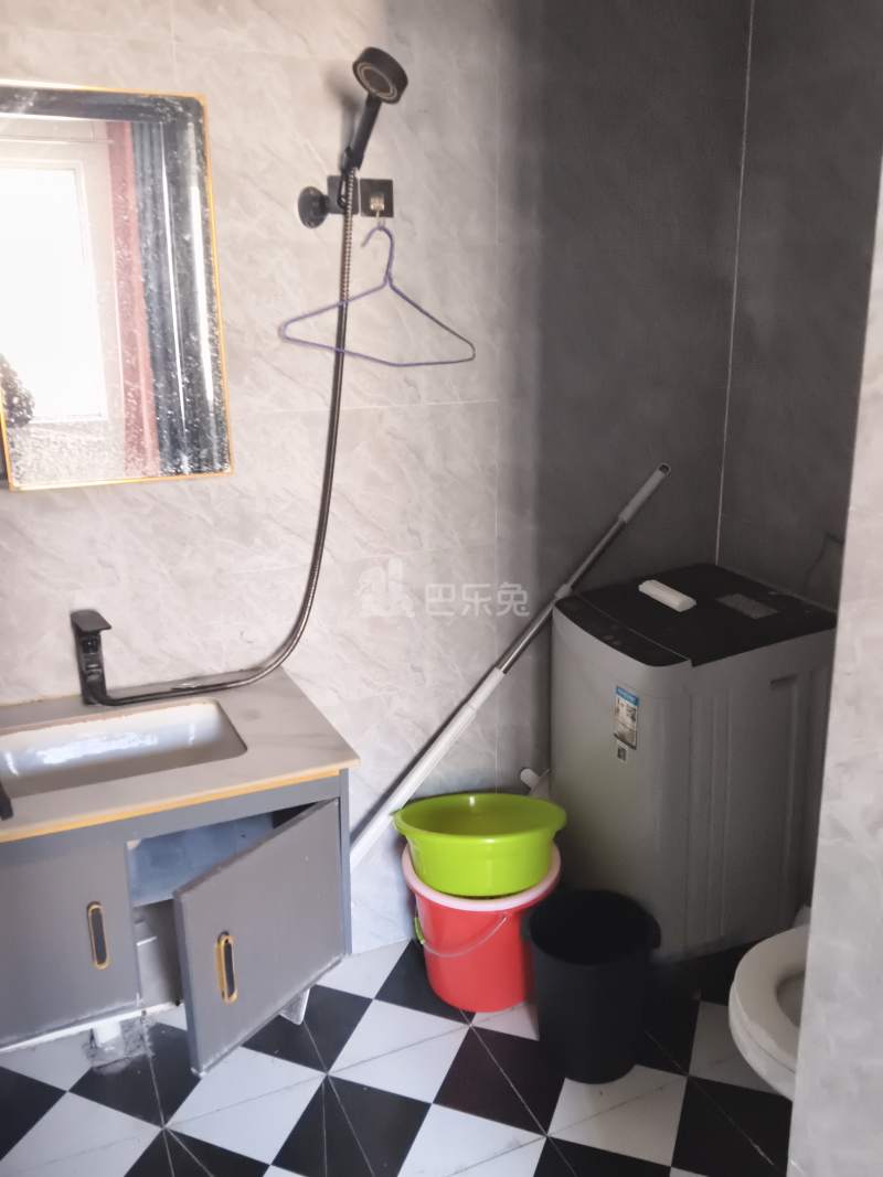 黄城花园东区14219802卫生间图5