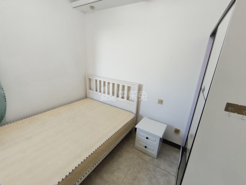 崧泽华城和瑞西苑14235640卧室图2