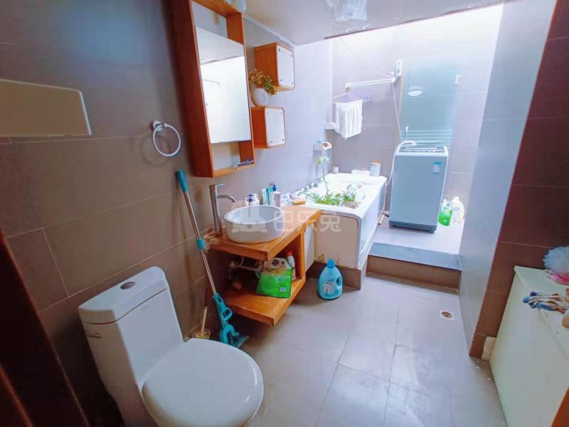 河滨城市花园（美地芳邻苑）14239602卫生间图5