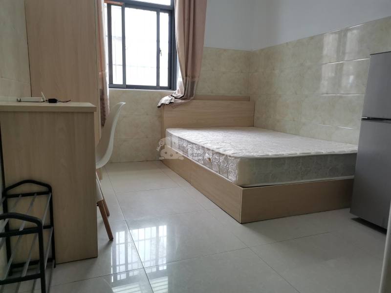 卫家角1431270卧室图0