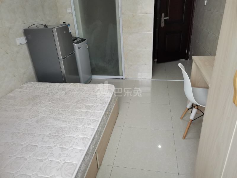 卫家角1431270卧室图1