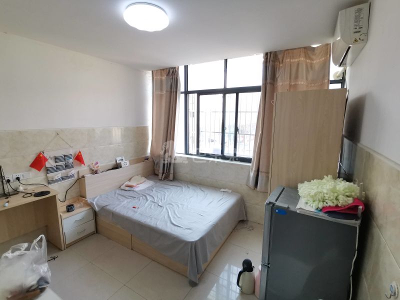 卫家角1431271卧室图4