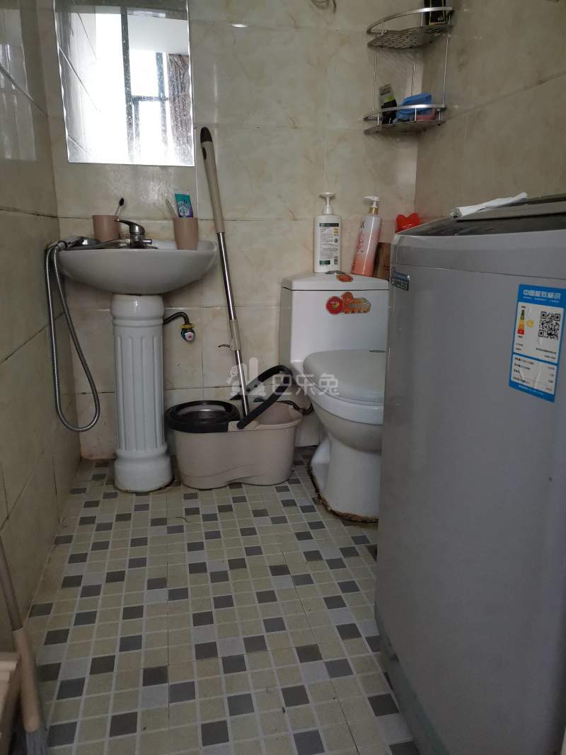 卫家角1431271卫生间图17