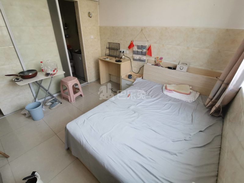 卫家角1431271卧室图0