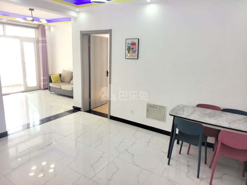 美罗家园罗秀苑1431338客厅图6