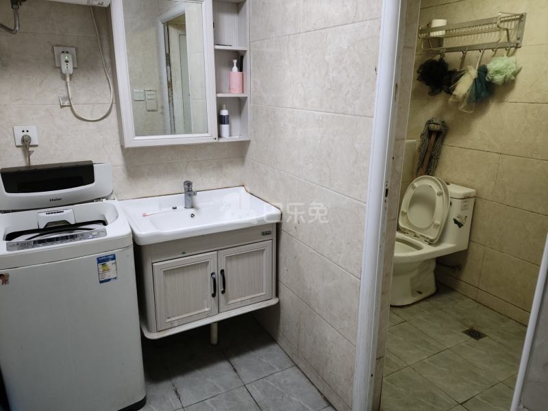 金淙苑1436450卫生间图1