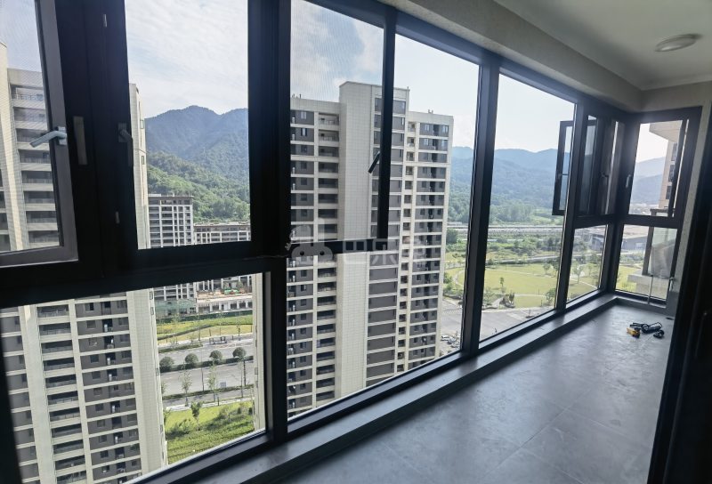 亭山万和府14377597周边环境图7