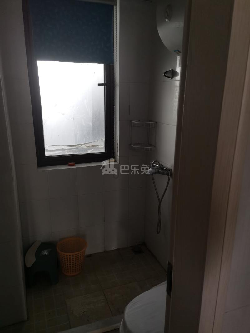 宝嘉誉府5495734卫生间图10