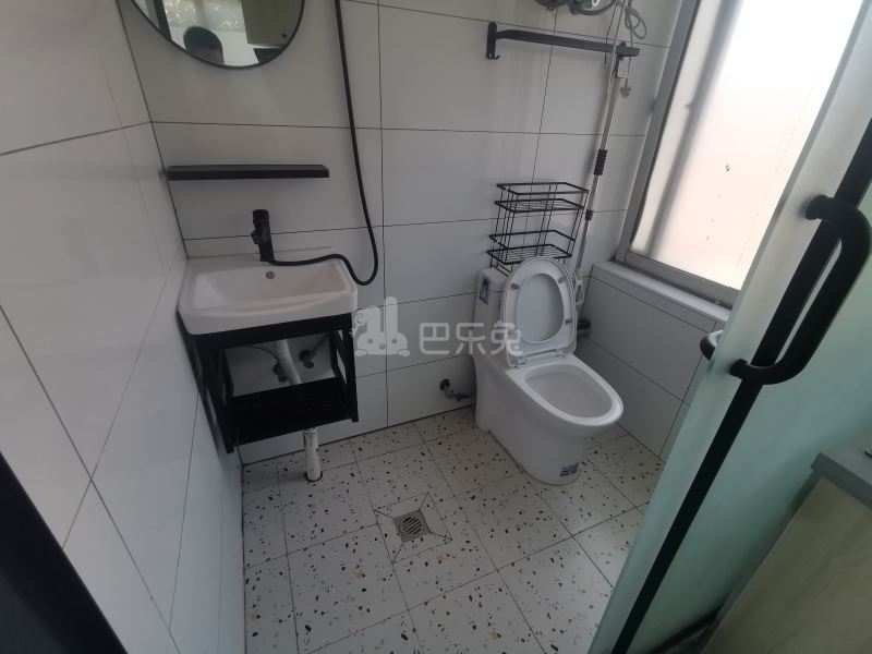 德园路767号14382762卫生间图5