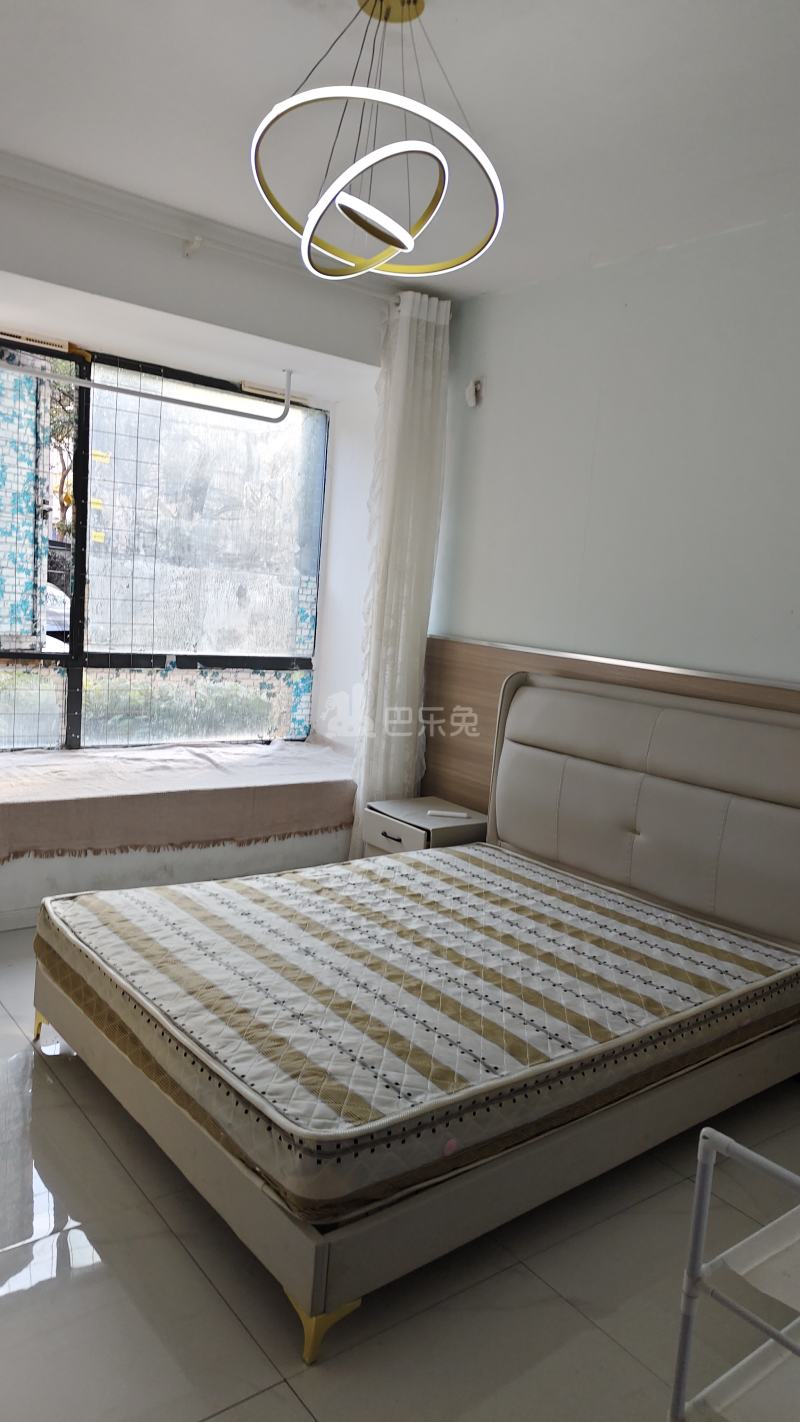 新城盛景D区14388175卧室图0