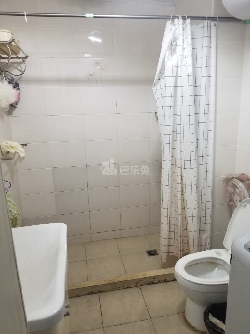 殷馨花苑1期（殷高路16弄小区）1439720卫生间图13