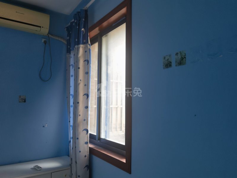 新凯家园四期茉莉雅苑1446156卧室窗户图9