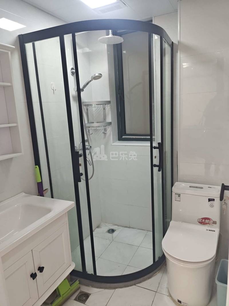黄山秀庭14471779卫生间图8